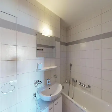 Pleasant With Sauna Apartamento *
